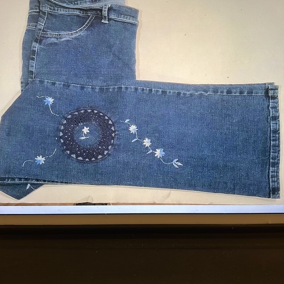Boot Cut Jeans Embroidered Floral Cut Large - Picture 5 of 5